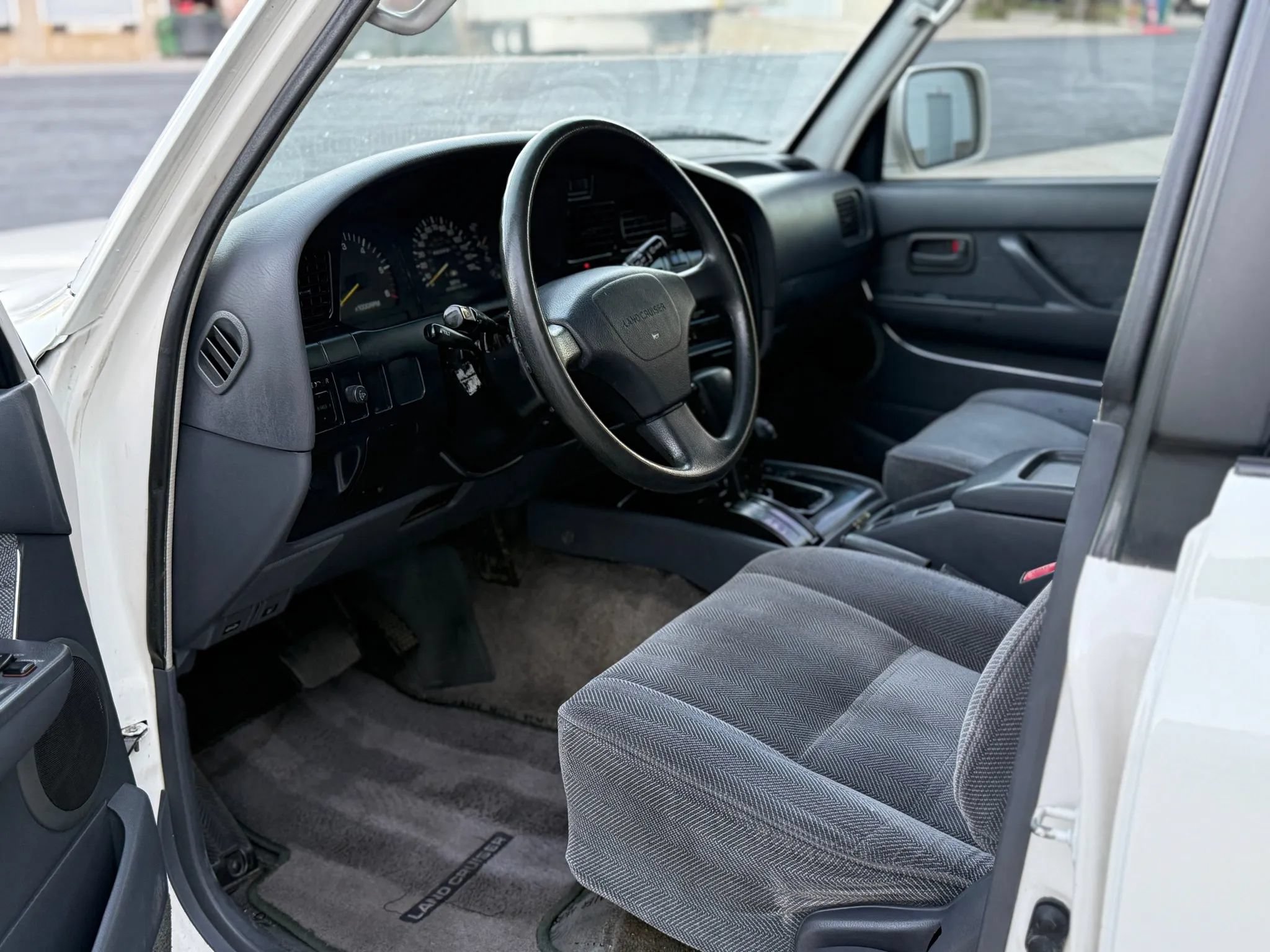 Used 1994 Toyota Land Cruiser AWD/4WD image 36