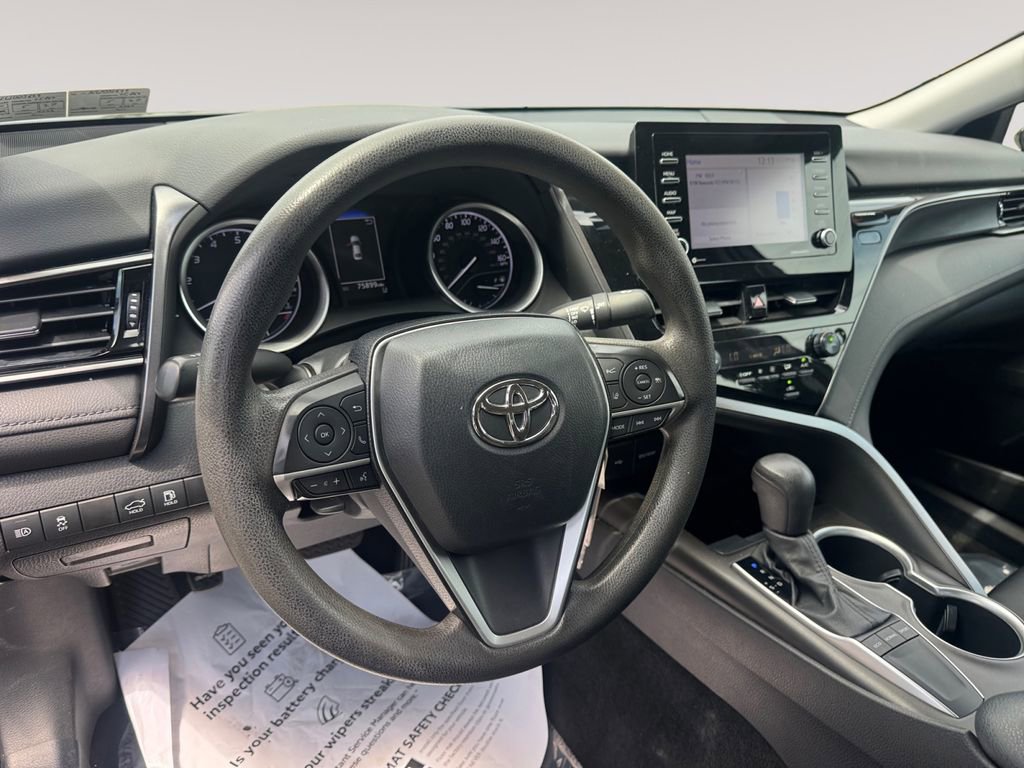 Used 2022 Toyota Camry LE FWD image 12