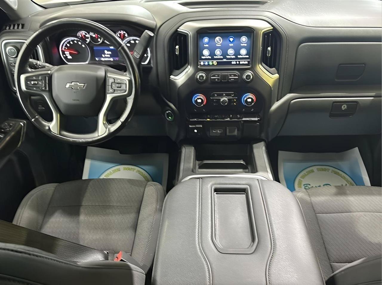 Used 2021 Chevrolet Silverado 1500 LT Trail Boss w/ LPO, Dark Essentials Package AWD/4WD image 14