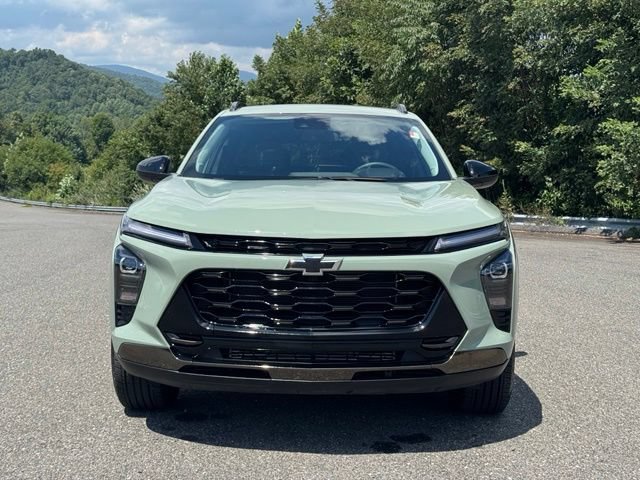 New 2026 Chevrolet Trax ACTIV w/ Driver Confidence Package FWD image 2
