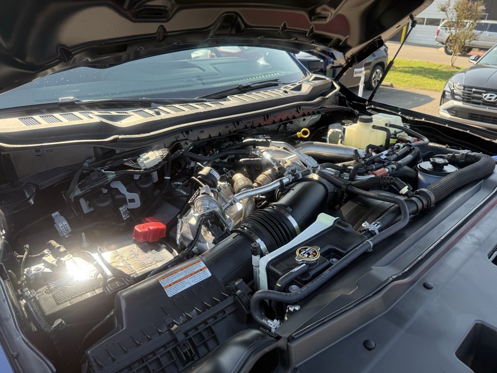 New 2026 Ford F250 XLT w/ XLT Premium Package image 25