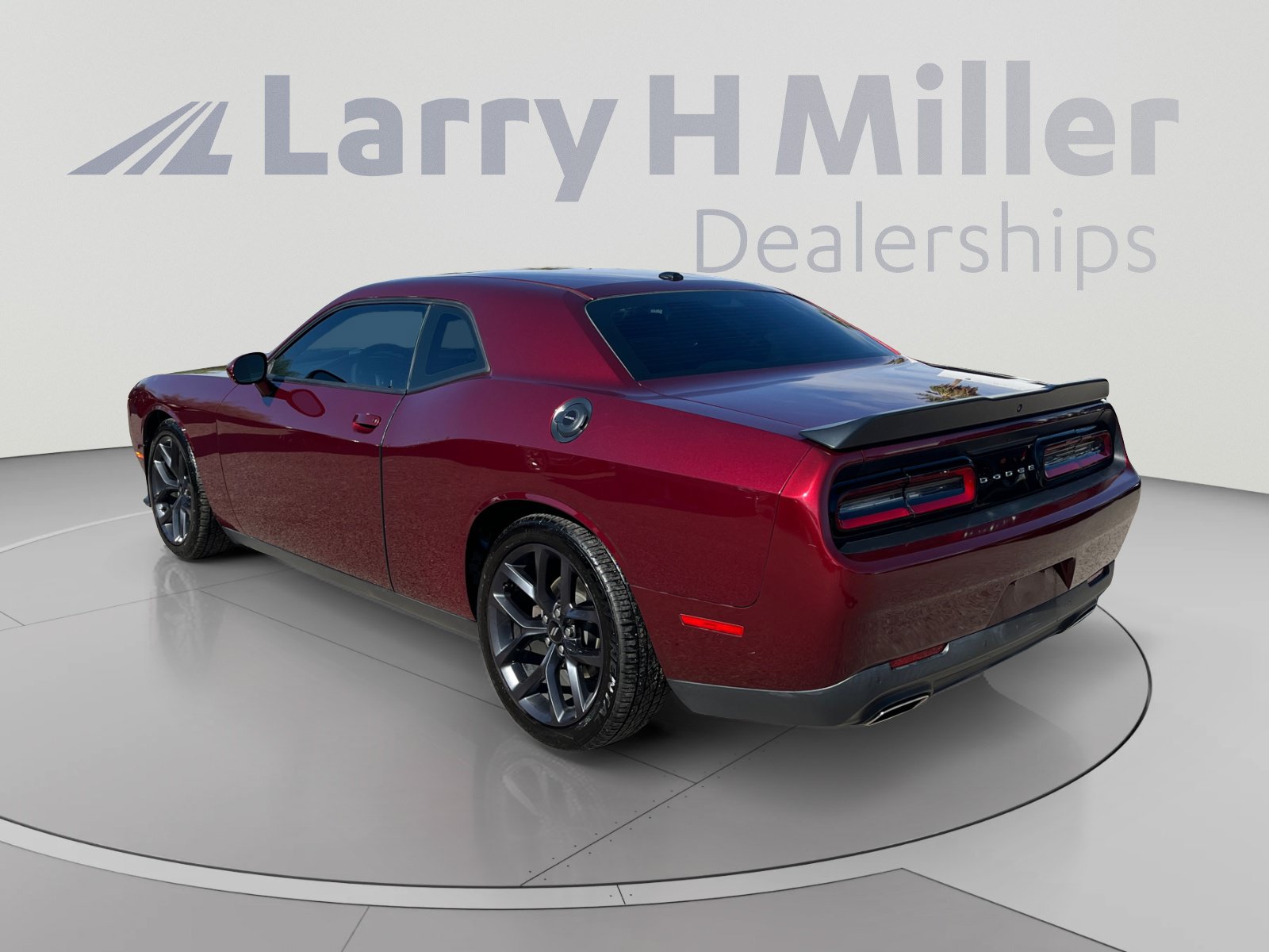 Used 2019 Dodge Challenger GT w/ Blacktop Package RWD image 3