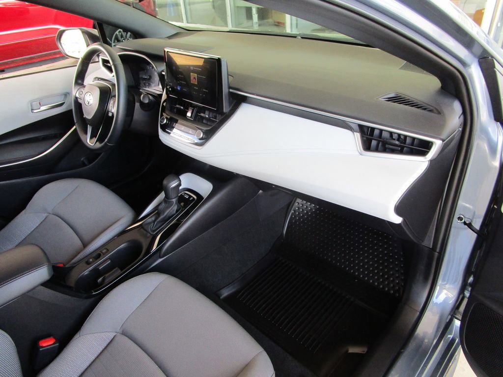 Used 2024 Toyota Corolla SE image 17