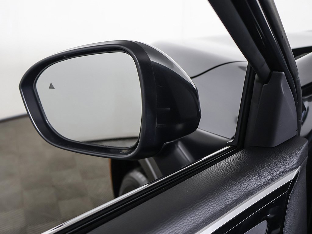 New 2025 Mitsubishi Outlander SE image 38