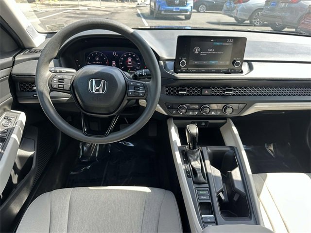 Used 2025 Honda Accord SE image 16