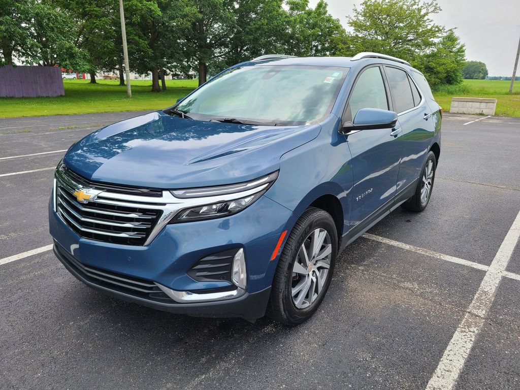 Used 2024 Chevrolet Equinox Premier AWD/4WD image 3