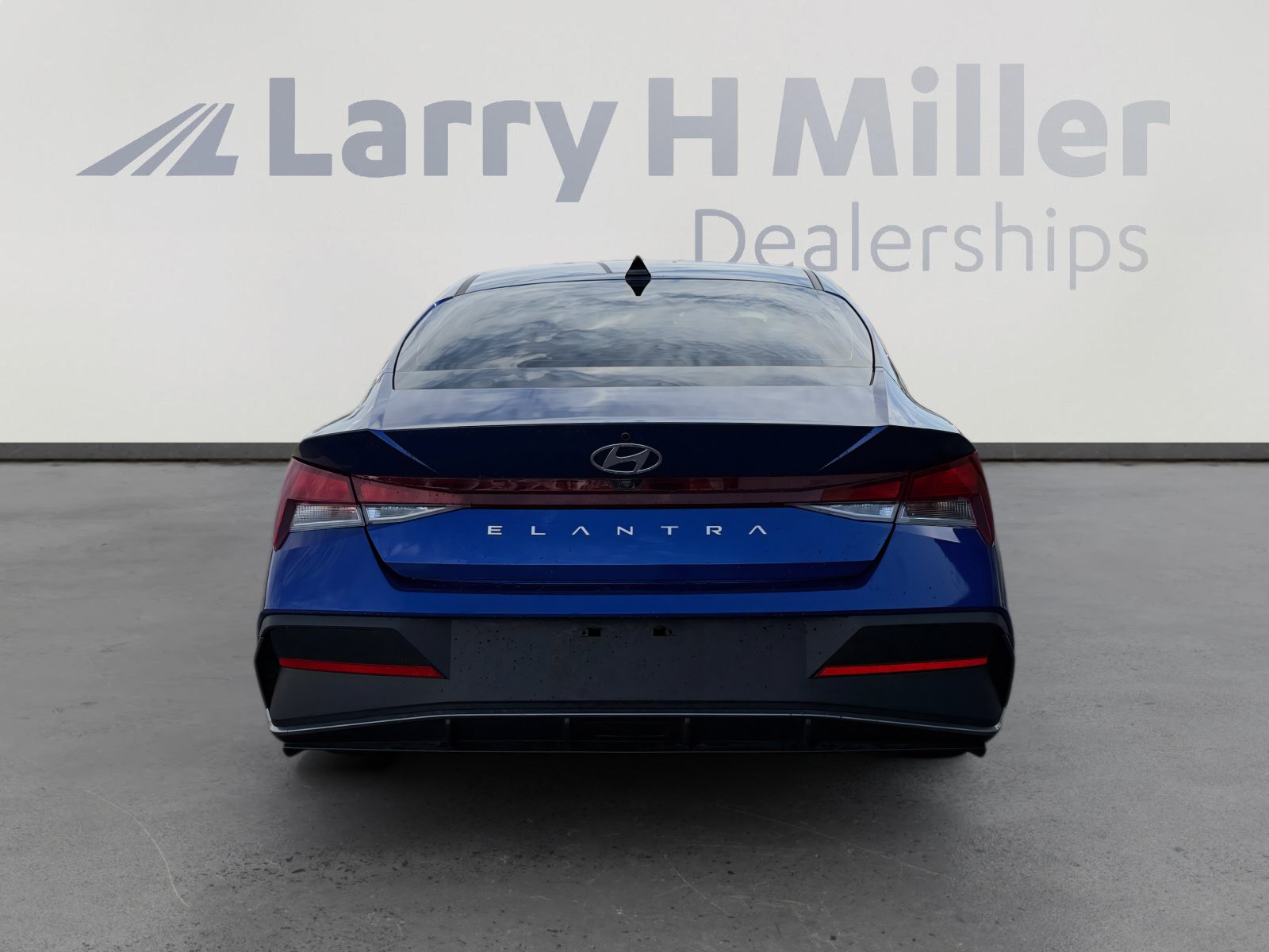 Used 2024 Hyundai Elantra SEL FWD image 4