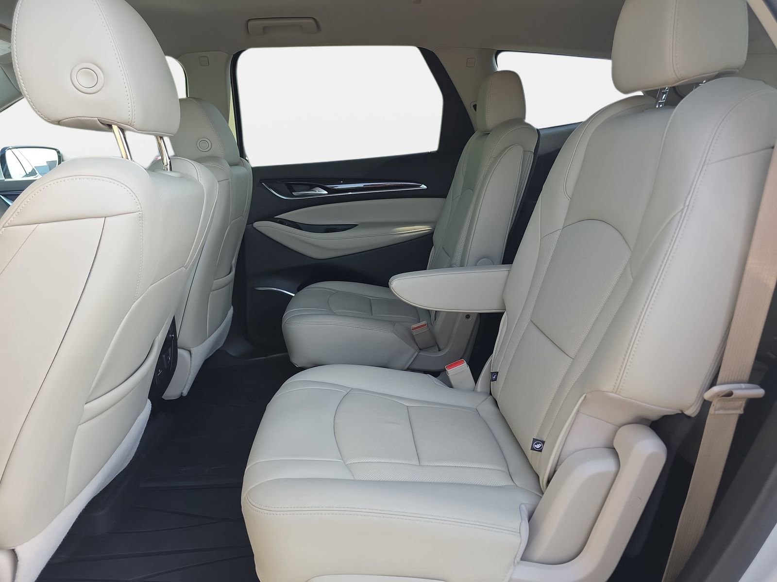 Used 2021 Buick Enclave Essence w/ Sound and Sites Package image 15