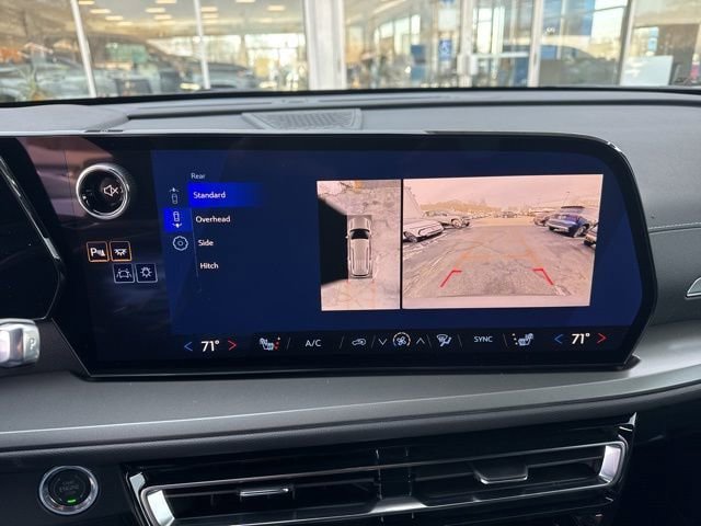 New 2026 Chevrolet Traverse LT w/ Enhanced Driving Package AWD/4WD image 12