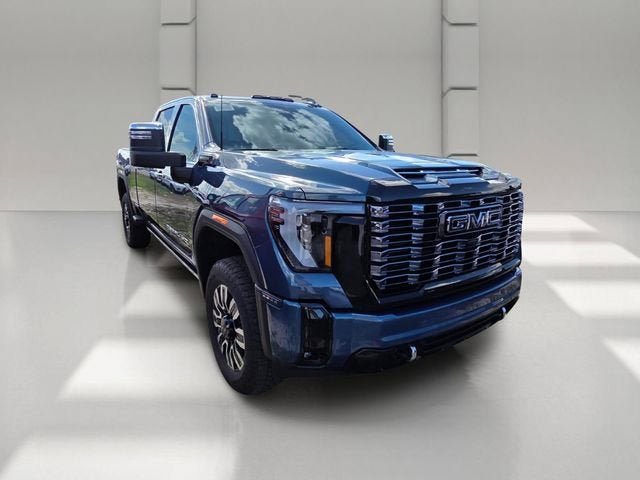 New 2026 GMC Sierra 2500 Denali Ultimate AWD/4WD image 3