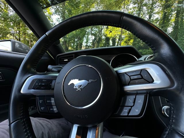 Used 2018 Ford Mustang Coupe image 19