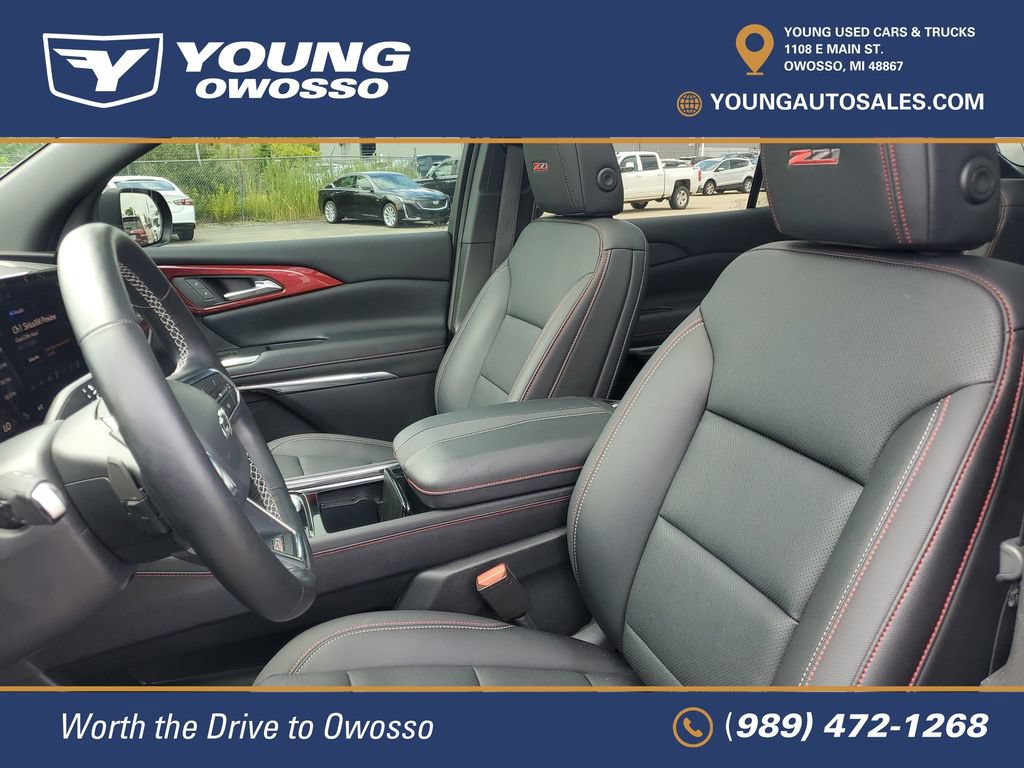 Certified 2025 Chevrolet Traverse Z71 w/ Driver Confidence Package AWD/4WD image 7
