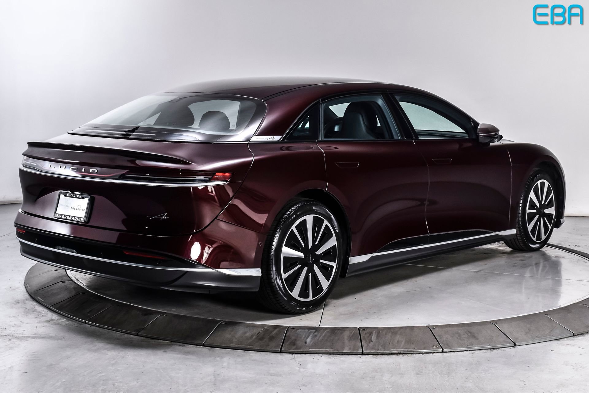 Used 2023 Lucid Air Pure image 6