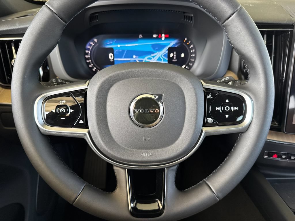New 2026 Volvo XC60 B5 Core w/ Protection Package Premier AWD/4WD image 23