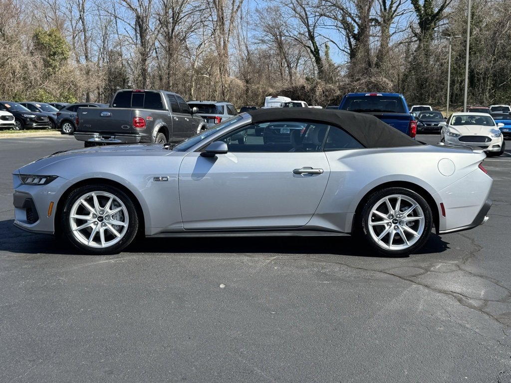 Used 2024 Ford Mustang GT Premium image 5