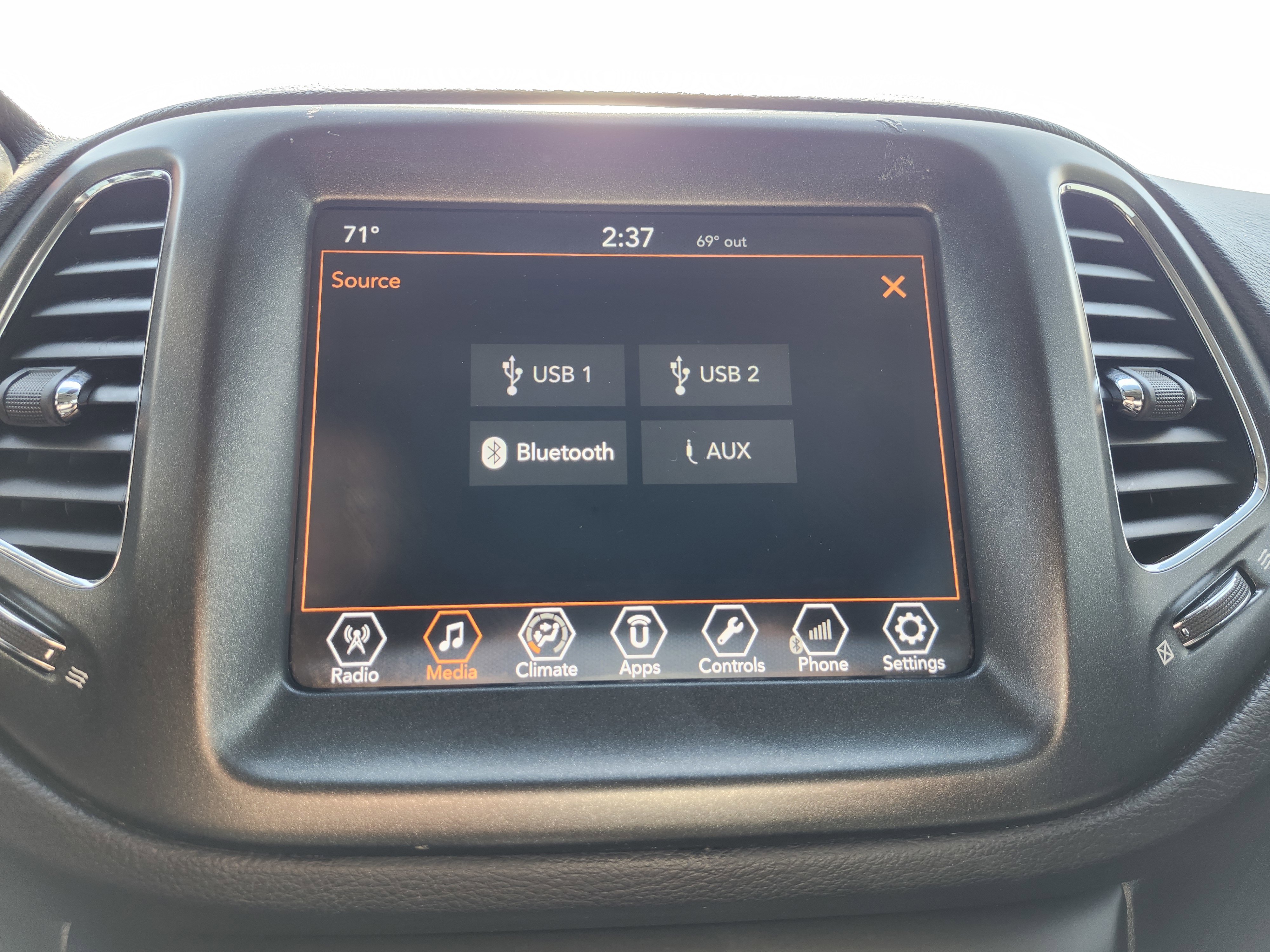 Used 2017 Jeep Compass Trailhawk w/ Leather Interior Group image 4