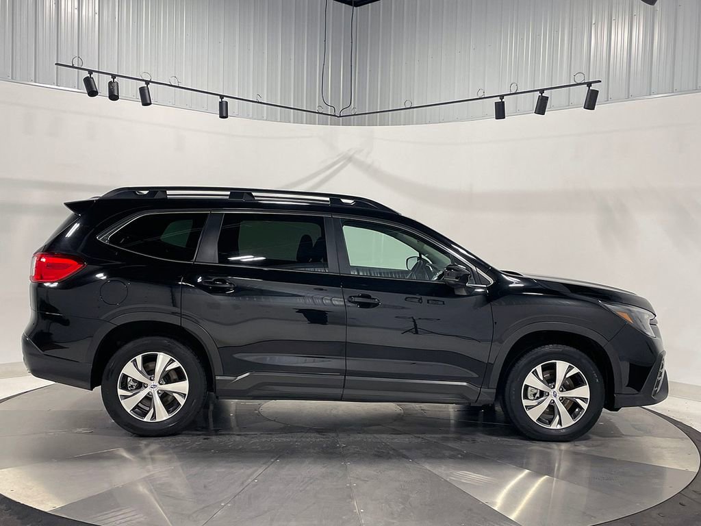 Used 2025 Subaru Ascent Premium image 10