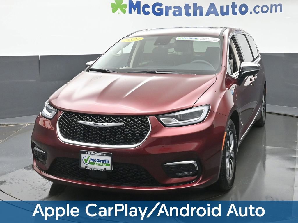 Used 2023 Chrysler Pacifica Limited FWD image 6