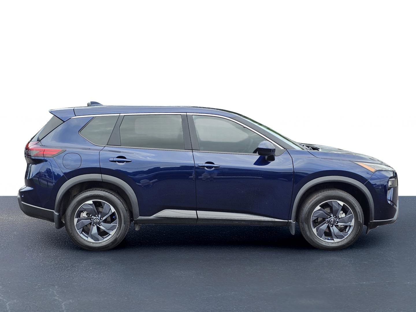 Used 2025 Nissan Rogue SV FWD image 7