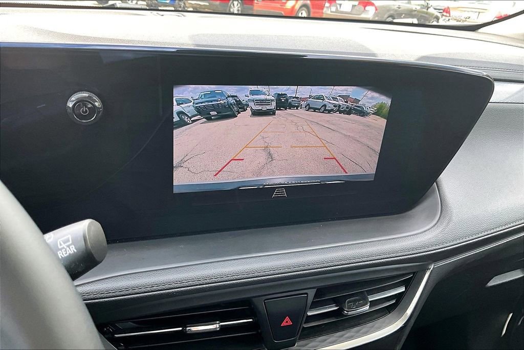 Used 2025 Buick Encore GX Preferred AWD/4WD image 13