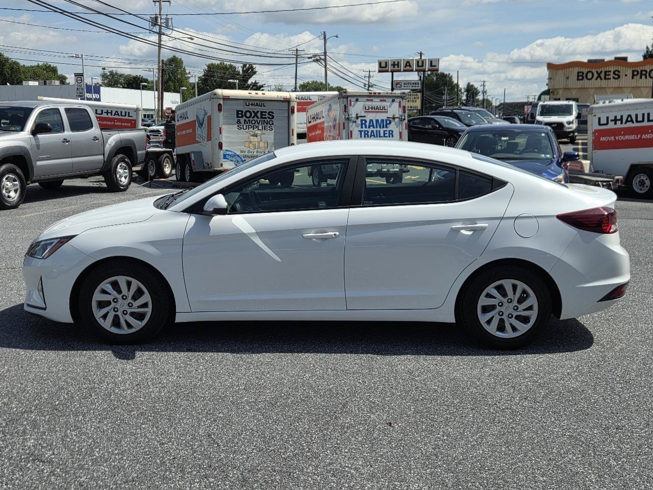 Used 2020 Hyundai Elantra SE w/ Cargo Package (C1) FWD image 4