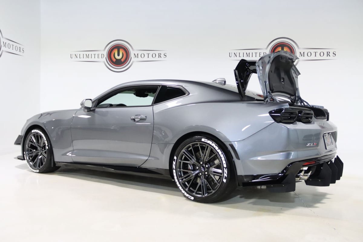 Used 2022 Chevrolet Camaro ZL1 RWD image 35