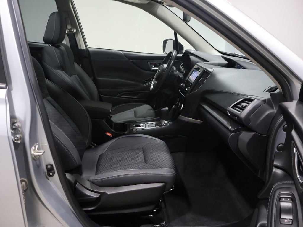 Used 2021 Subaru Forester Premium image 25