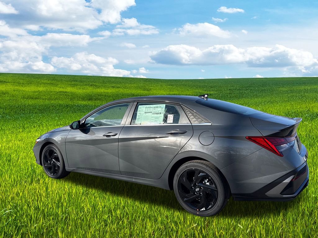 New 2026 Hyundai Elantra SEL Sport image 9