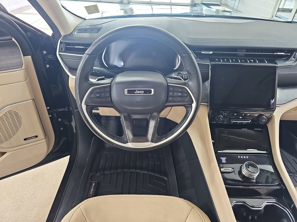 Used 2021 Jeep Grand Cherokee L Limited w/ Luxury Tech Group II image 22