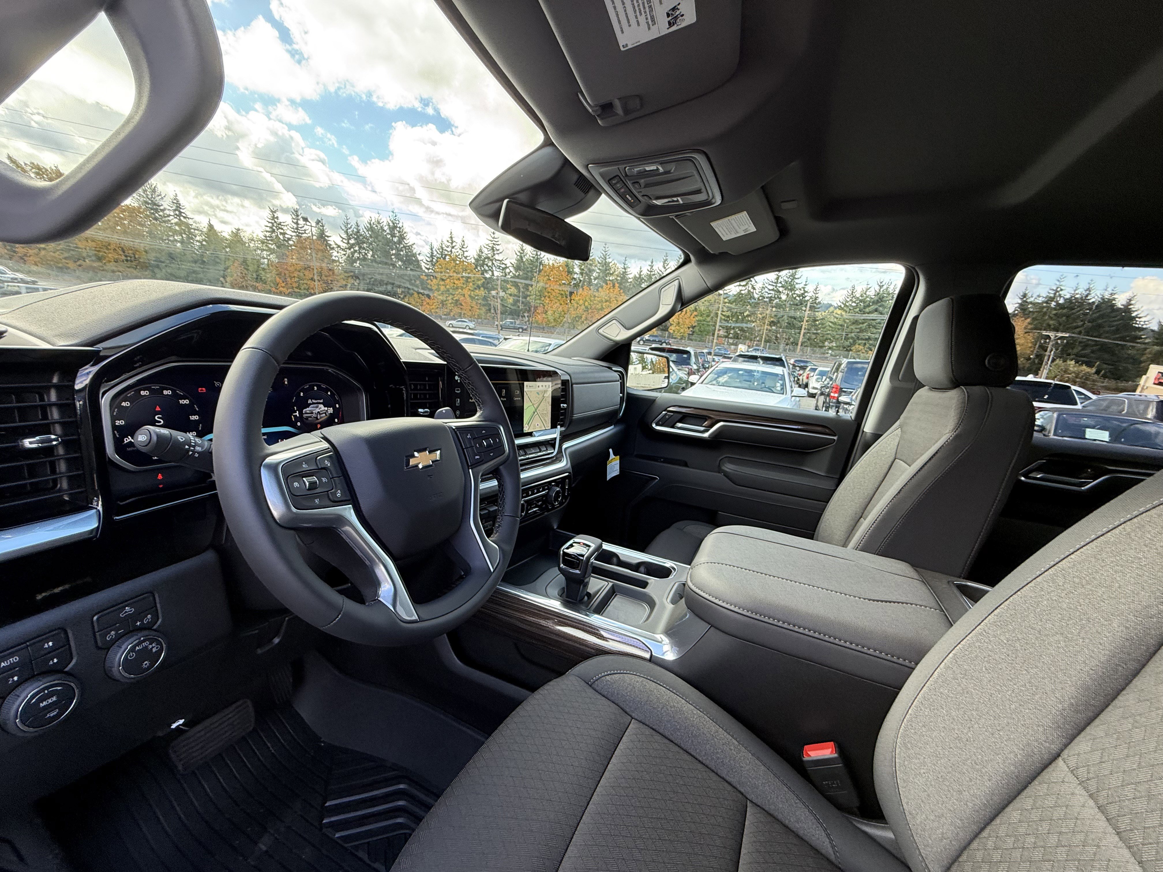 New 2026 Chevrolet Silverado 1500 LT image 18