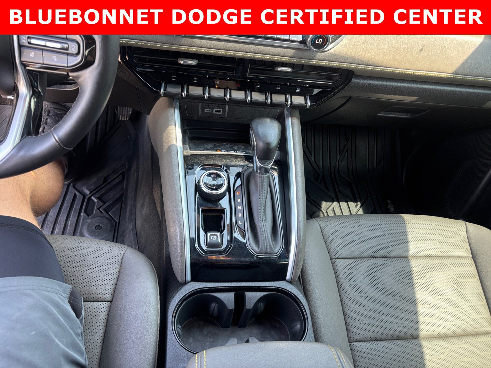 Used 2025 Chevrolet Colorado ZR2 w/ ZR2 Bison Edition AWD/4WD image 18