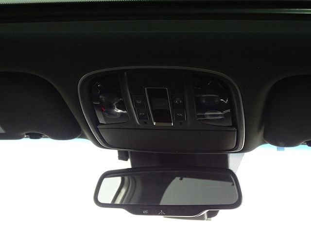 Used 2019 Kia Sorento SX image 29