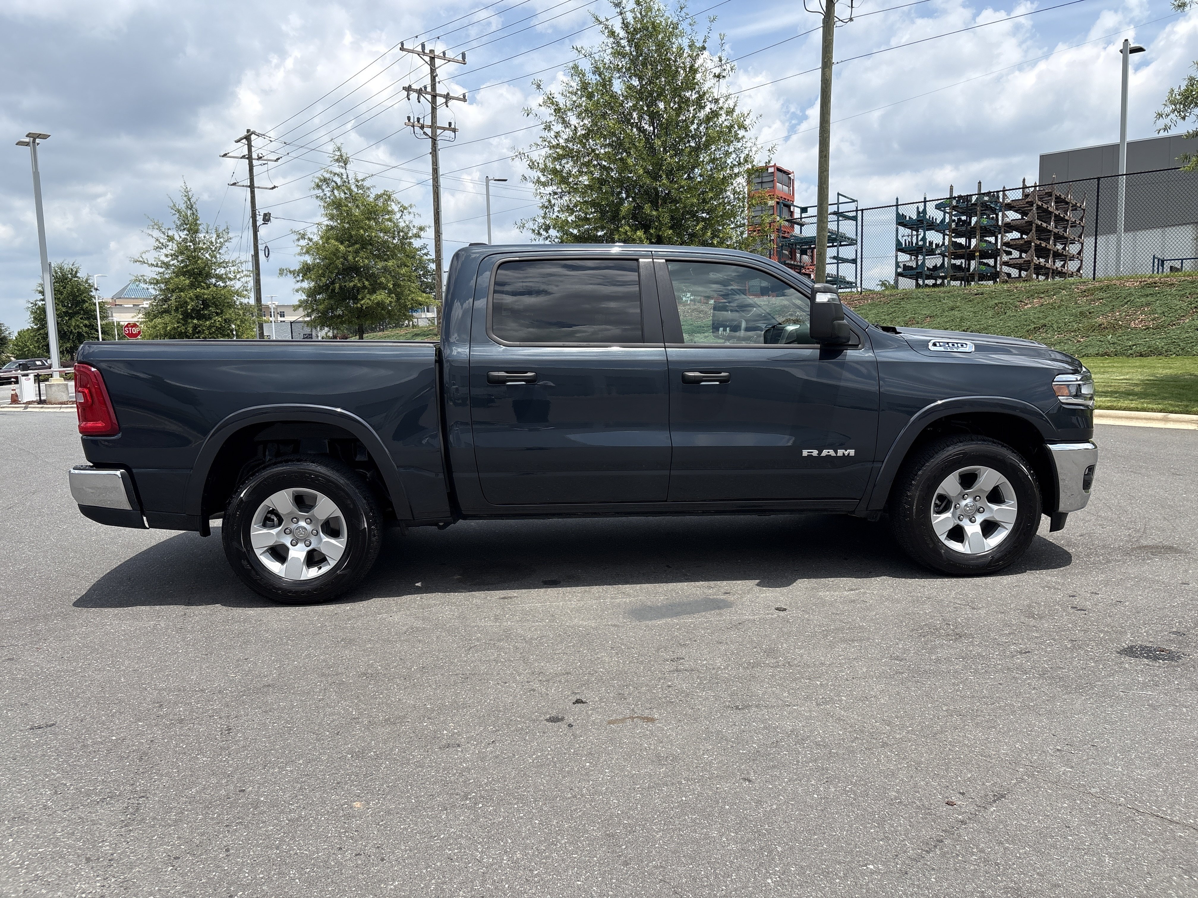 Used 2025 RAM 1500 Big Horn AWD/4WD image 10