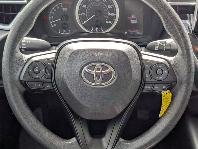Used 2021 Toyota Corolla LE image 14