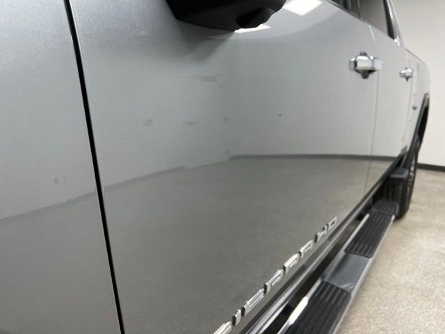 Used 2025 GMC Sierra 3500 SLT w/ SLT Premium Package image 15