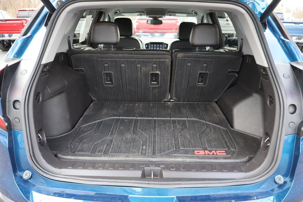 Used 2021 GMC Terrain SLT w/ LPO, Dark Accent Package image 24