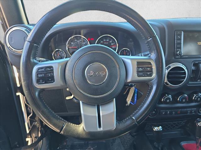 Used 2016 Jeep Wrangler Unlimited Rubicon AWD/4WD image 18