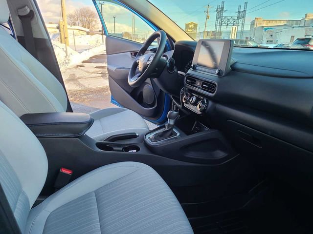 Used 2022 Hyundai Kona SEL w/ Cargo Package image 16