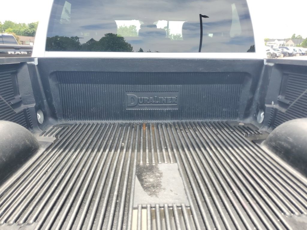 Used 2024 RAM 1500 Classic SLT AWD/4WD image 25