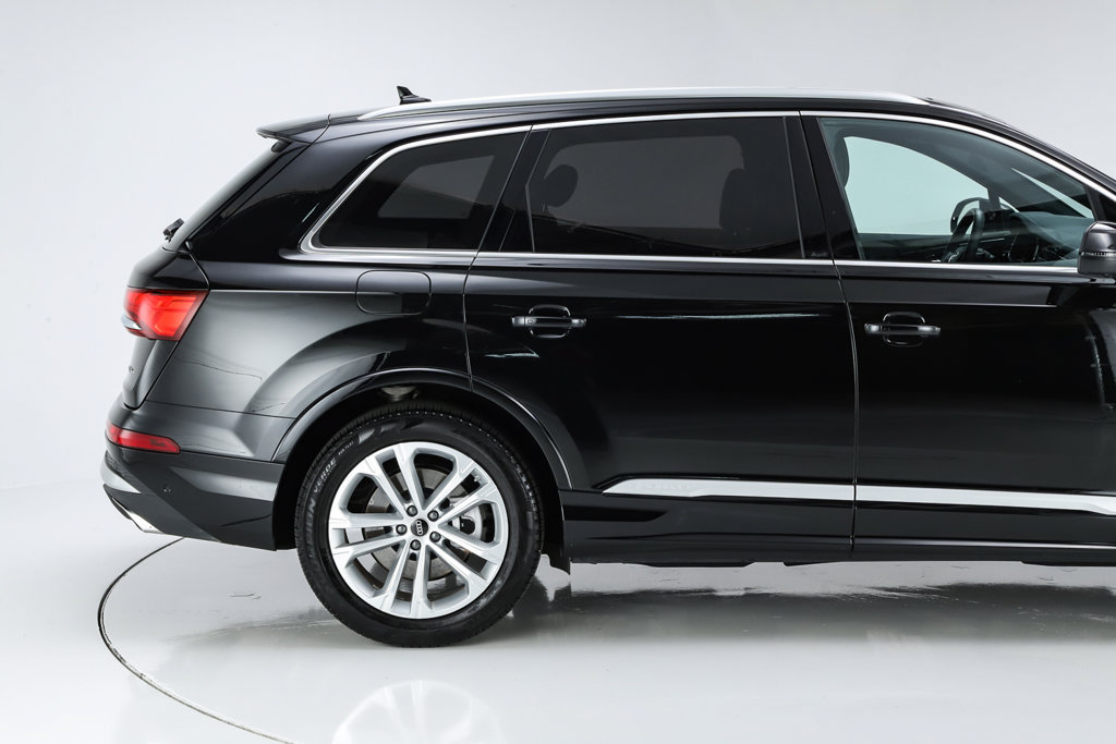 Used 2025 Audi Q7 3.0T Premium Plus AWD/4WD image 56