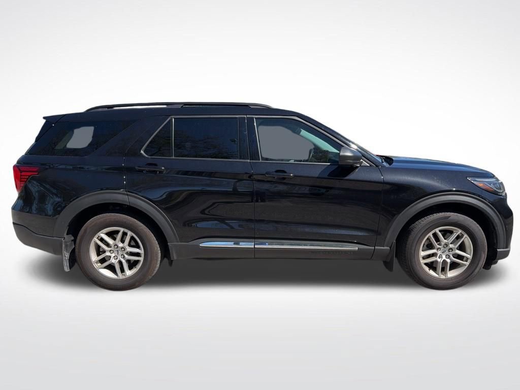 Used 2025 Ford Explorer Active image 4