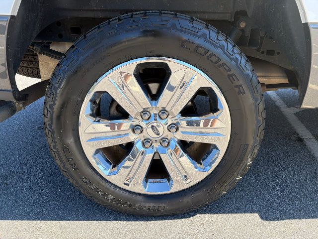 Used 2018 Ford F150 XLT w/ Equipment Group 302A Luxury AWD/4WD image 17