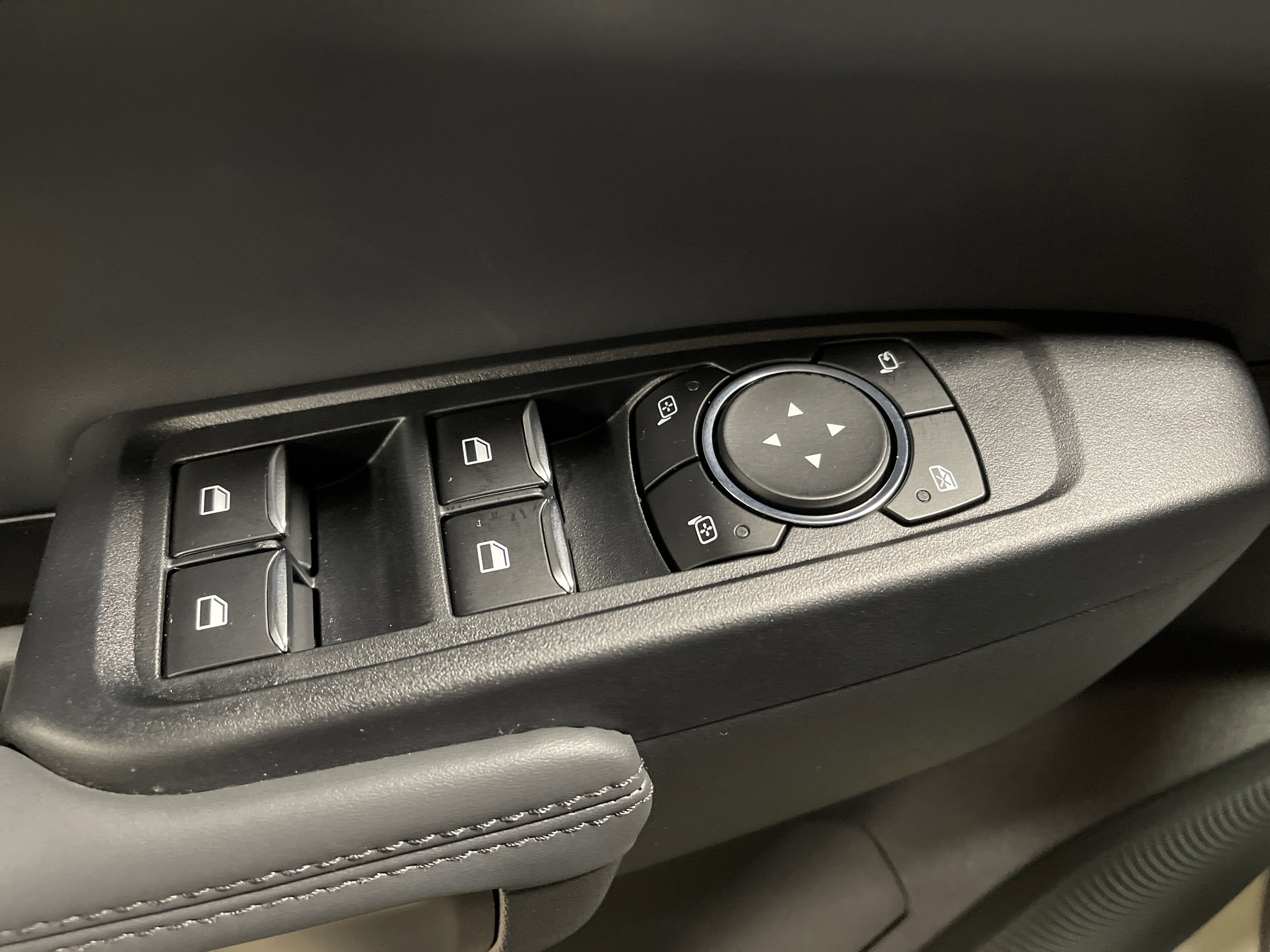 Used 2025 Ford Ranger Raptor image 11