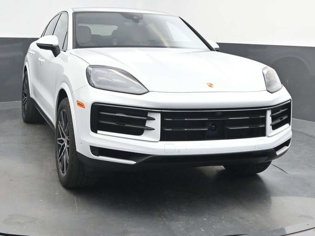 New 2025 Porsche Cayenne Coupe image 6