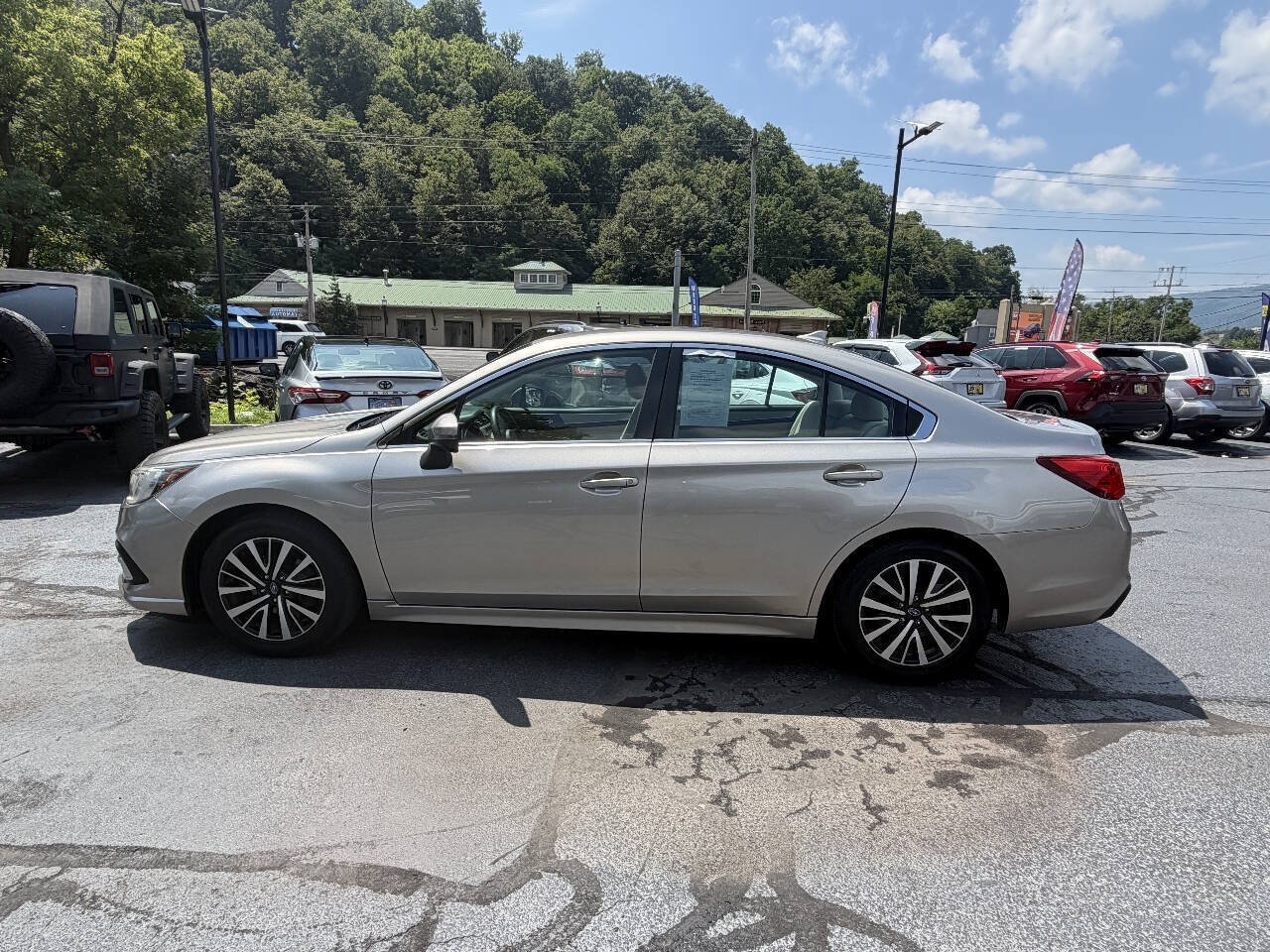 Used 2018 Subaru Legacy 2.5i Premium w/ Eyesight & BSD & Rcta & HBA AWD/4WD image 5