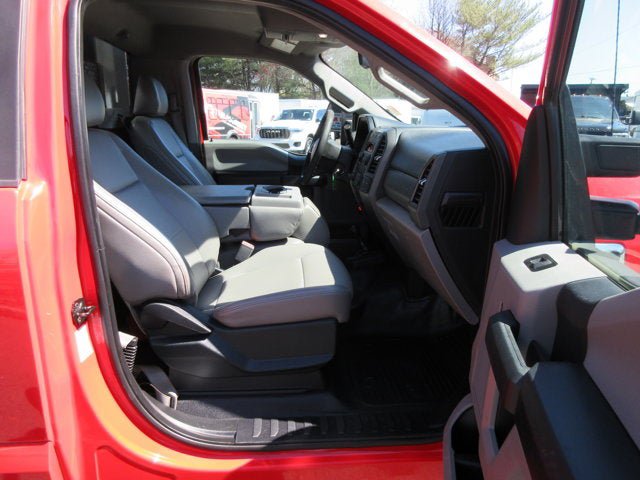 Used 2017 Ford F550 4x4 Regular Cab Super Duty image 17