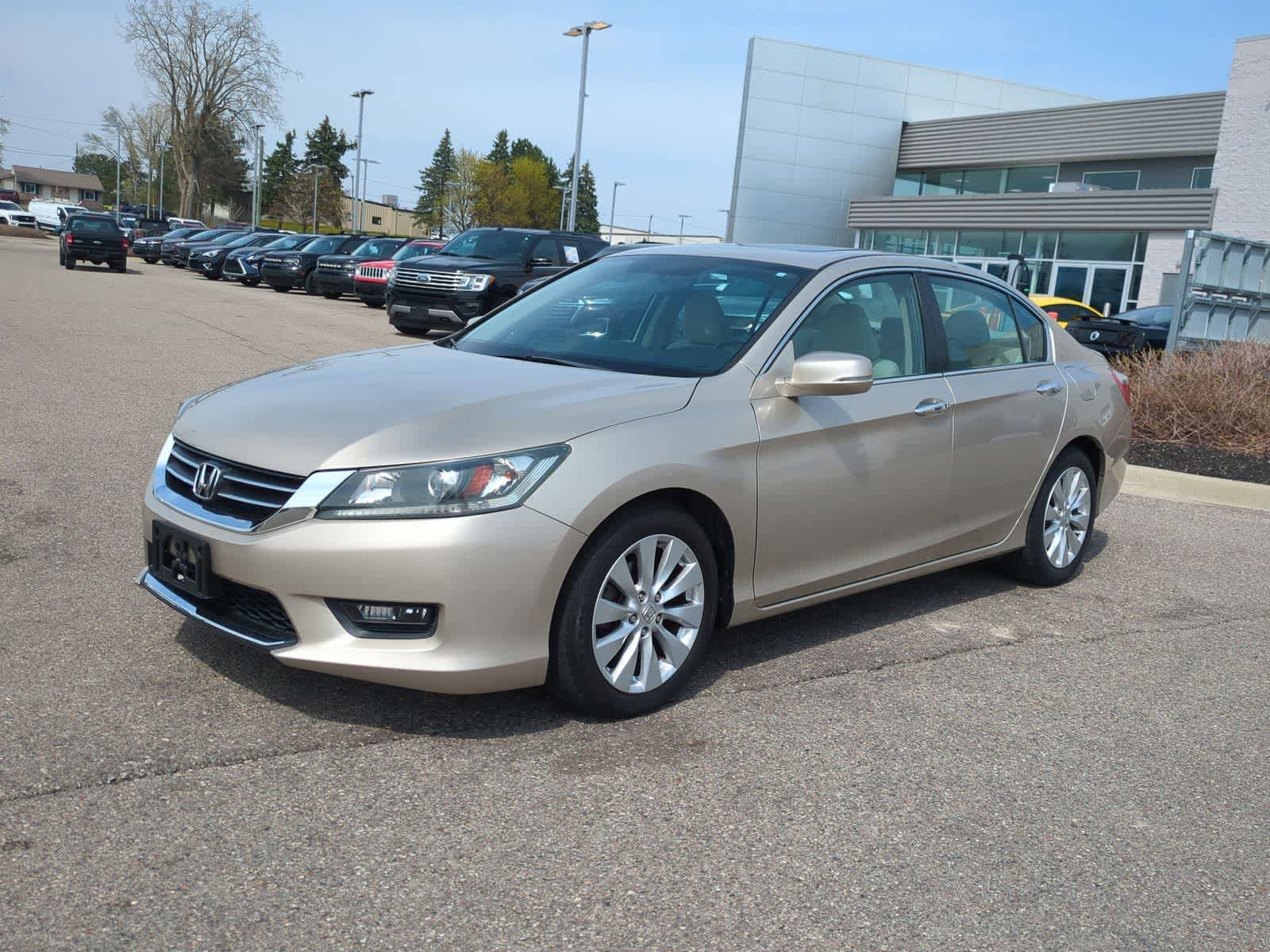 Used 2015 Honda Accord EX image 4