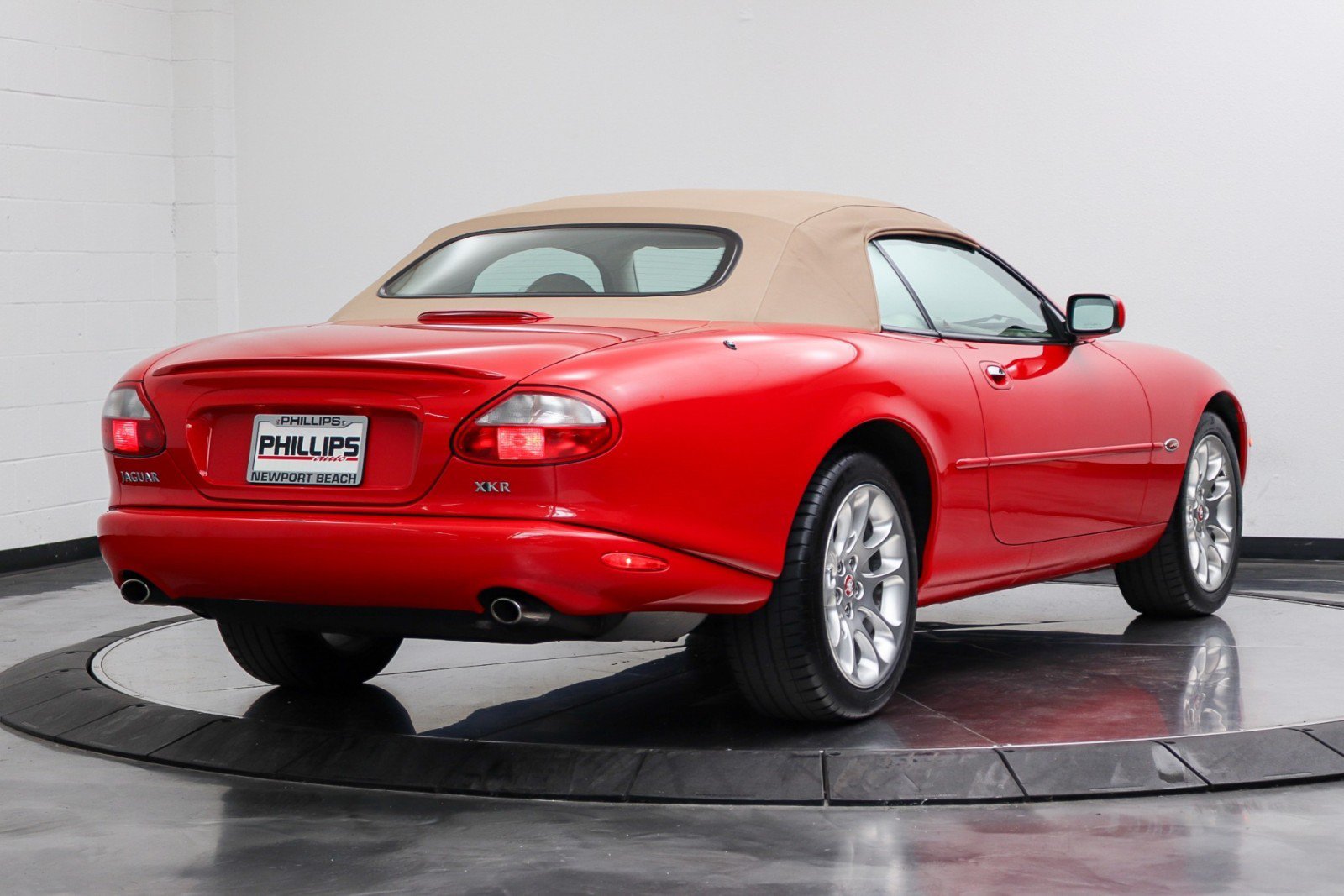 Used 2000 Jaguar XK8 Convertible RWD image 13