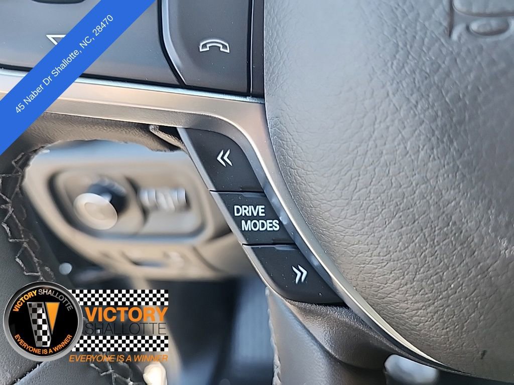 New 2025 RAM 1500 4x4 Crew Cab image 27