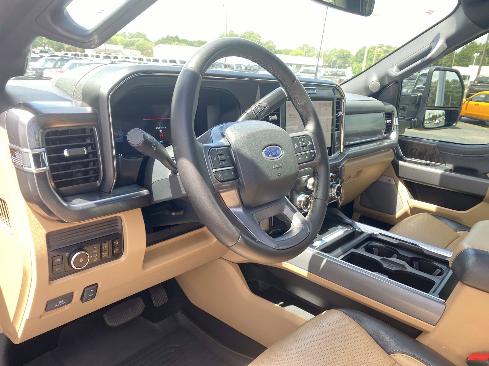 Used 2025 Ford F350 Lariat w/ Chrome Package AWD/4WD image 22